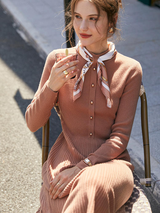 欧芮儿针织连衣裙女春秋新款2021收腰显瘦时尚法式修身时髦纯色裙 商品图3