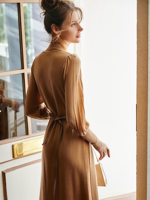 欧芮儿针织连衣裙女春秋新款2021收腰显瘦法式复古卡其色百搭裙子 商品图3