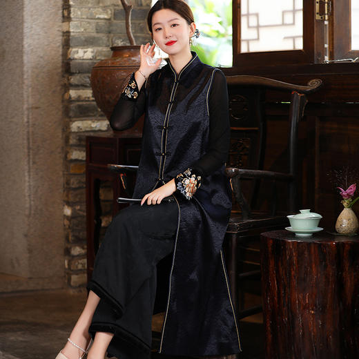 上海旗袍厂KDS-2197冬季新款马夹外套民族风女装立领无袖复古绣花连衣裙 商品图2