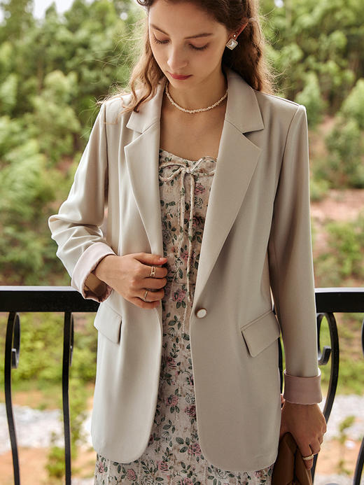 】欧芮儿西装外套女新款2021时尚气质撞色杏色英伦风设计感西服 商品图1