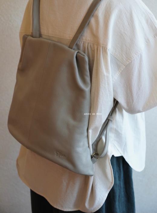 Diu浅灰白/深棕色/黑双肩包 商品图1