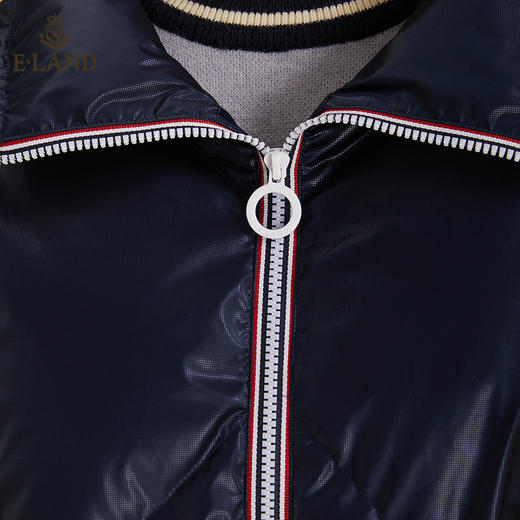 ELAND潮酷简约半高领拉链纯色菱纹羽绒服EEJDB4TC5M 商品图3