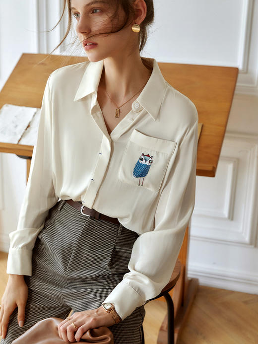 欧芮儿杏色衬衫女新款2021宽松显瘦早秋法式复古刺绣长袖衬衣 商品图0