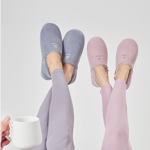 【已下架】巨防滑巨舒服的拖鞋‼️ 可机洗 不变形‼ KENROLL科柔 包跟居家室内保暖防滑棉拖鞋男女款 [福利品] 商品图3