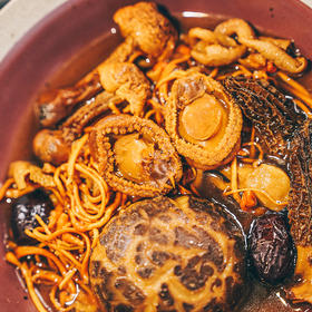 【已下架】春回盏 虫草花姬松茸鲍鱼/虎奶菌花菇响螺/五黑瑶柱响螺汤包*3包 [福利品]