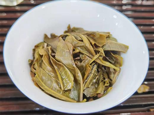 2021春 高杆橡筋（国有林高杆古树）普洱 生茶 200克 商品图7