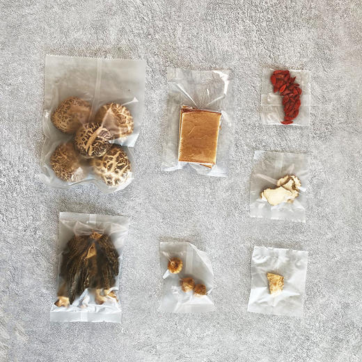 【已下架】春回盏 虫草花姬松茸鲍鱼/虎奶菌花菇响螺/五黑瑶柱响螺汤包*3包 [福利品] 商品图6