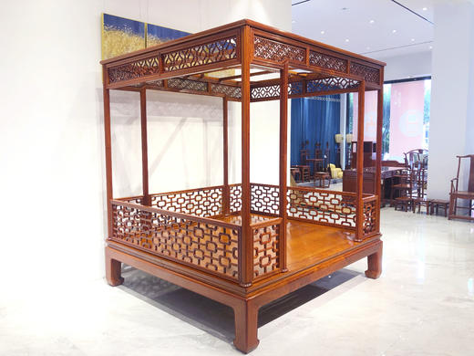 红桥红  家具严选  缅甸花梨（大果紫檀）【八柱十字海棠纹 明式架子床】 商品图1