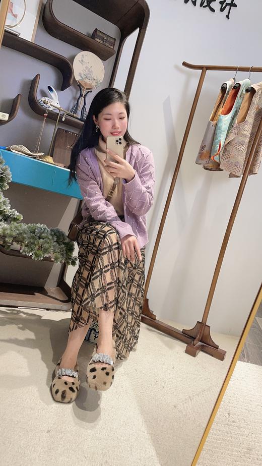 玛丽珍+水钻羊羔毛鞋丨blingbling水钻松紧带穿脱方便 一体式羊羔毛设计 保暖又实用 可爱软萌的设计师定制款 羊羔毛平底鞋 适合这个寒冷的秋冬 商品图10