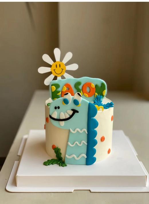 快乐的翻糖装饰手作小恐龙蛋糕: 商品图0