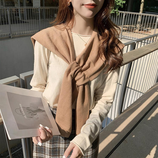 【魅力值飙升】秋冬新款可穿插搭肩小披肩纯色针织披肩外搭网红打结 商品图2