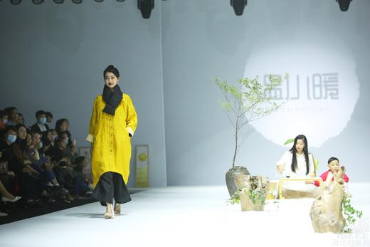 【线上专属】高定款可拆卸款棉服（21802051-九斤黄） 商品图0