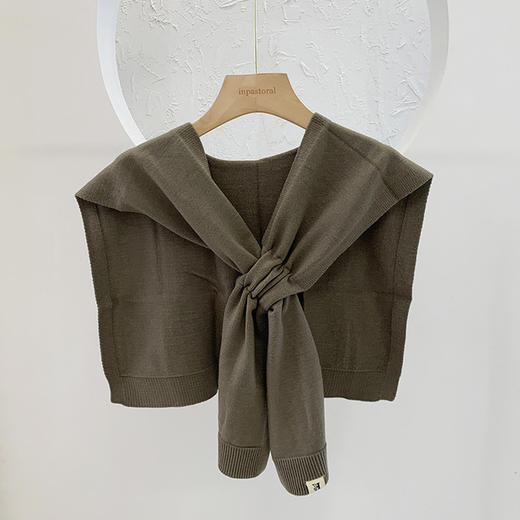 【魅力值飙升】秋冬新款可穿插搭肩小披肩纯色针织披肩外搭网红打结 商品图11