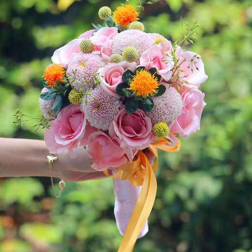 中国风新娘手捧花婚礼婚庆混搭鲜花花束精美新娘花球手