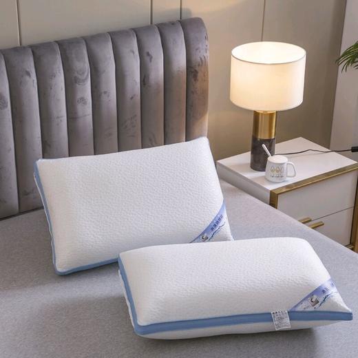 【欧贝尔专场】热熔水洗定型枕 商品图1