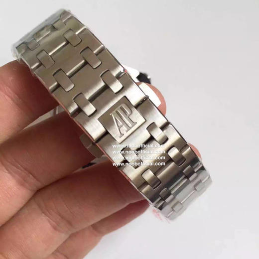 JF精品 V7版本钢带款出货 AP 爱彼皇家橡树离岸型15710系列，经过多道工序的打磨和磨砂处理，终把AP特有的八角型表圈表达出棱角分明的线条 商品图6