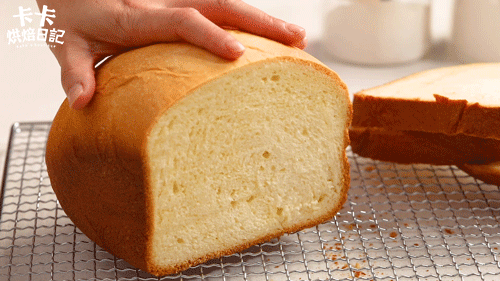  软到没边，香到泪流，这早餐我爱了！免烤箱 