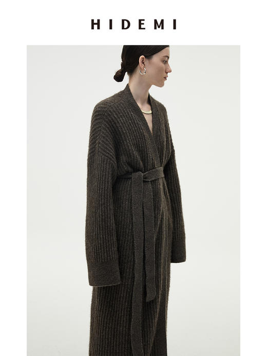 HIDEMI 摩卡棕骆马毛粗针加厚款浴袍式针织毛衣大衣/腰带式 商品图3