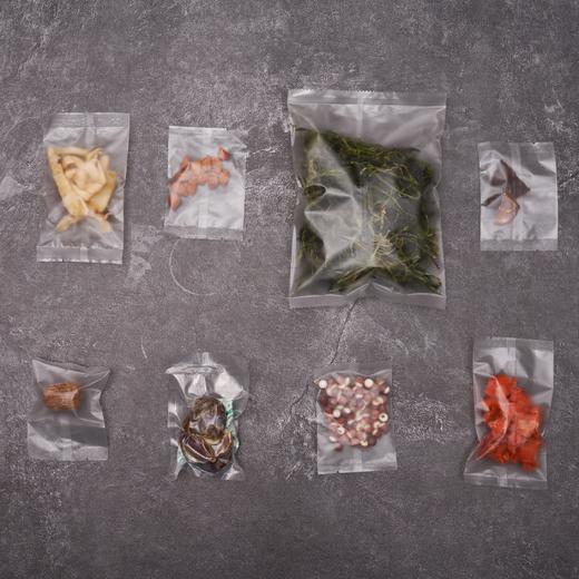 【已下架】春回盏 鹿茸菌竹荪鱼骨/西洋菜玉竹陈胗/霸王花玉竹螺片/青橄榄响螺菜干汤包*3包[福利品] 商品图7