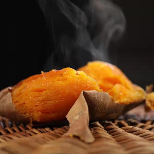 【2025 山东烤薯】最适合冬日里烤着吃的一款番薯，肉质细嫩甜度高，榴莲蜜薯更有榴莲般甜糯口感，香甜暖胃，为烤而生。山东基地直发，5斤装/箱，江浙沪皖顺丰包邮~ 商品图0