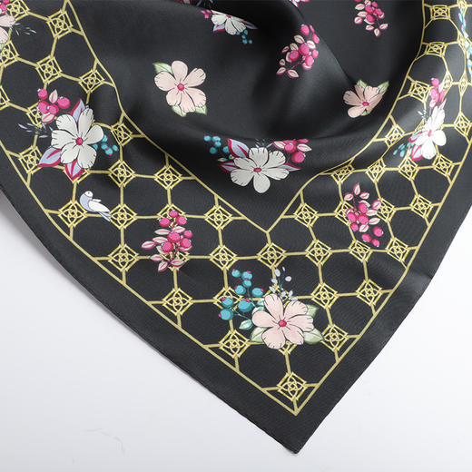 DA*S韩系时尚前为摩登风格小清新百搭桑蚕丝丝巾 WXWD088 01W 商品图4