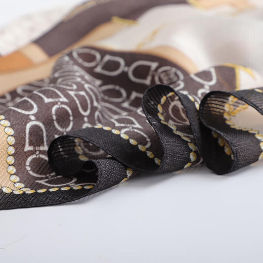 DA*S韩系时尚前为摩登风格小清新百搭桑蚕丝围巾 WXWD170 01W 商品图2