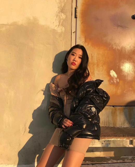 代购级版本！！MONCLER 蒙口 Maya宽松版型羽绒夹克 MC1001 商品图4