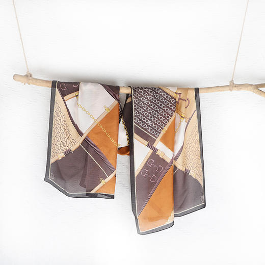 DA*S韩系时尚前为摩登风格小清新百搭桑蚕丝围巾 WXWD170 01W 商品图4