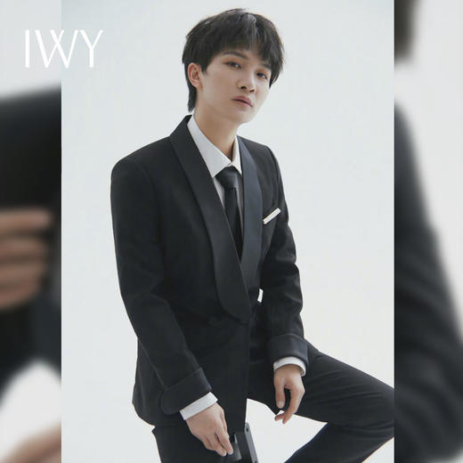 IWY/周深-明星同款黑色长袖西装长裤套装C8376+P307 商品图0