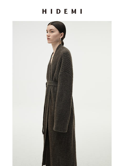 HIDEMI 摩卡棕骆马毛粗针加厚款浴袍式针织毛衣大衣/腰带式 商品图4