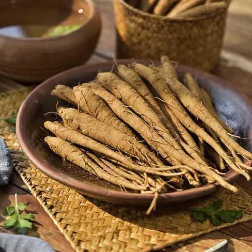 大凉山鲜挖甜当归  独脚当归 粉糯清香 现挖现发 商品图0