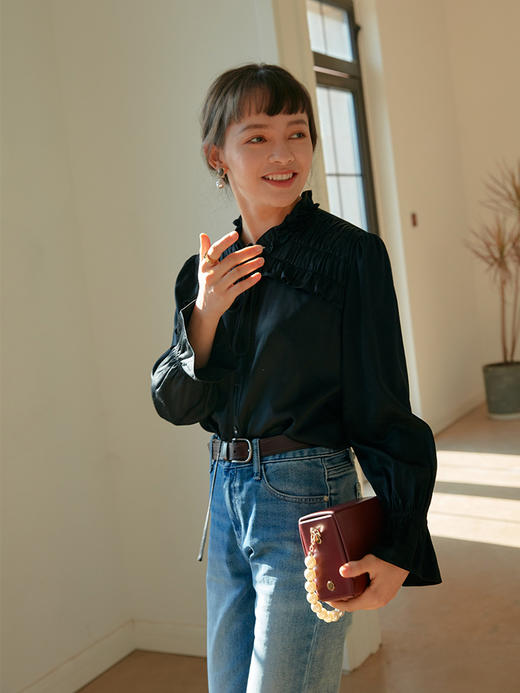 HeyDress日本醋酸缎面白衬衫女法式宫廷设计感木耳边长袖上衣 商品图2