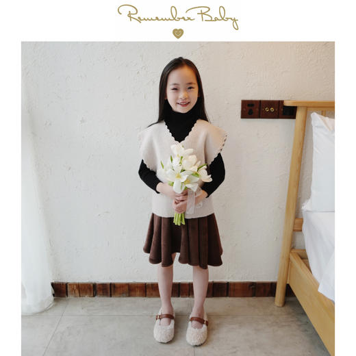 现货 / ANGEL WING | 亲子款 康赛妮品牌纱线制 BLINGBLING金丝羊绒立体花边披肩式背心 商品图0