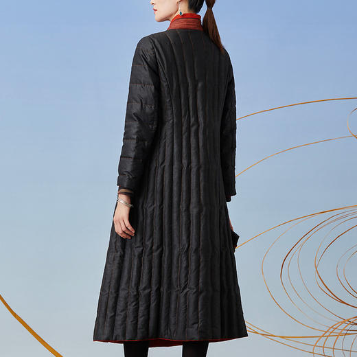 TANGY Collection/天意精品2021年秋冬新品撞色拼接（鹅绒）羽绒服 商品图2