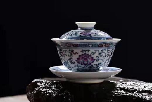 涂杏花：斗彩缠枝莲盖碗 商品图0