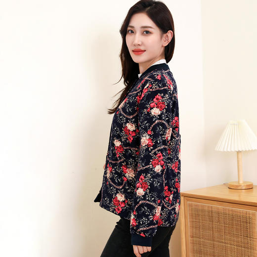 ARN-Y135纽扣藏底红花秋冬新款桑蚕丝长袖女士加厚保暖长袖上衣 商品图2