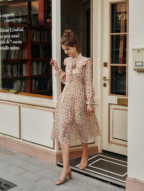 欧芮儿碎花雪纺连衣裙女新款2021收腰显瘦气质长袖系带裙子