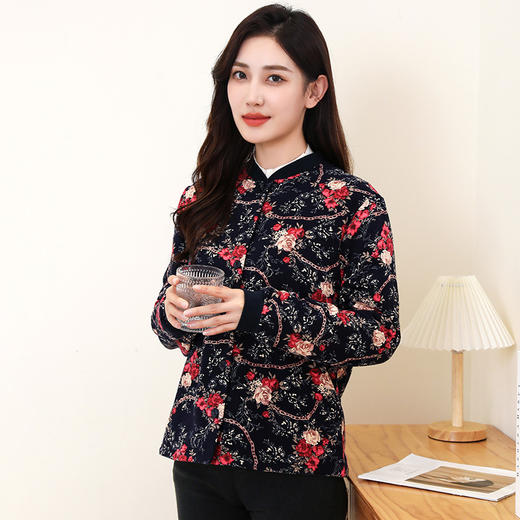 ARN-Y135纽扣藏底红花秋冬新款桑蚕丝长袖女士加厚保暖长袖上衣 商品图3