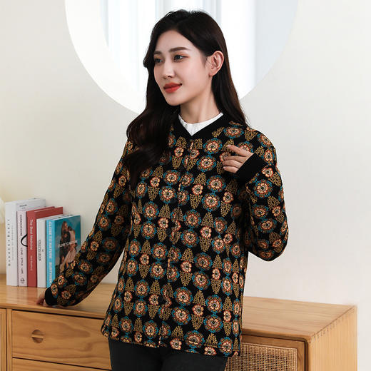 ARN-Y135黑底秋冬季桑蚕丝填充保暖上衣女加绒加厚长袖外套 商品图4