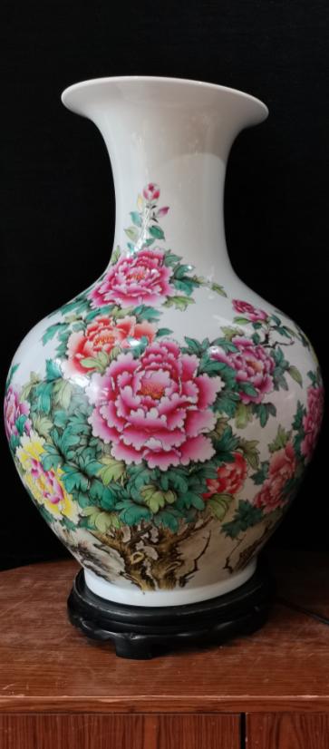 蔡昌辉：粉彩富贵满堂赏瓶 商品图0