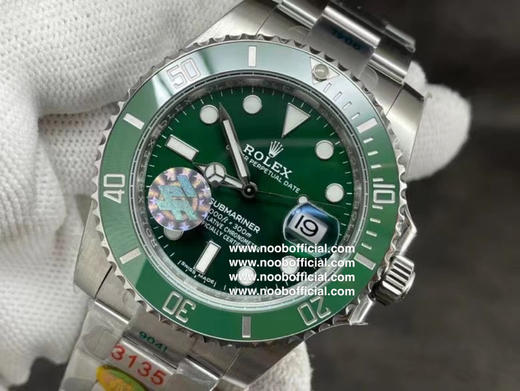 🔹ZF劳力士 🔹水鬼 精彩细节详解分析：️1️⃣接近原装的蜜蜡色夜明珠， 圈口与玻璃间的缝隙2️⃣接近原装的绿色陶瓷外圈，色差还原98% 商品图2