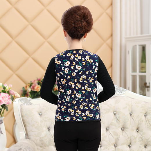 ARN-Y053秋冬保暖背心包边款女士背心 修身型保暖透气V字领 商品图3