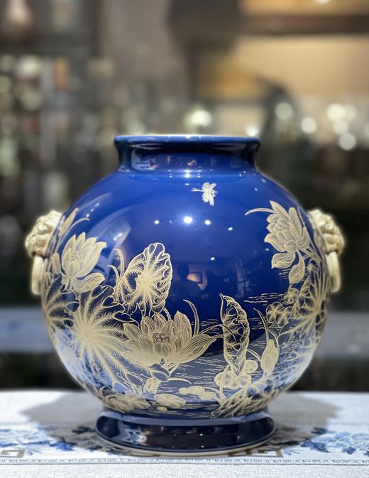 江荣荣：霁青描金双狮耳荷花尊 商品图0