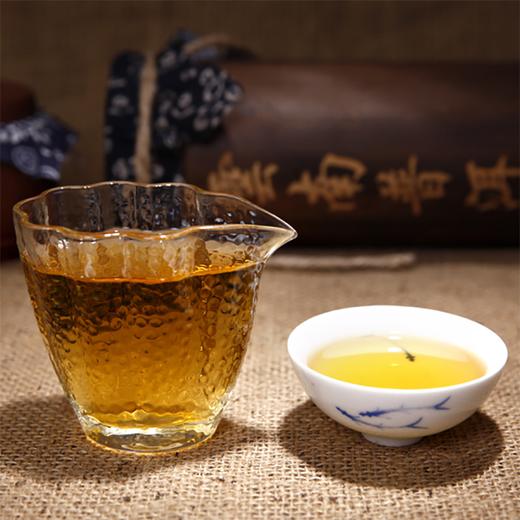 吉顺号普洱茶 超值口粮茶 勐海普洱生茶357克每饼特价回馈 商品图3