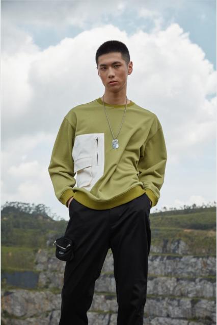 KELME卡尔美秋冬男士运动休闲卫衣针织圆领套头衫TT60341010 商品图2