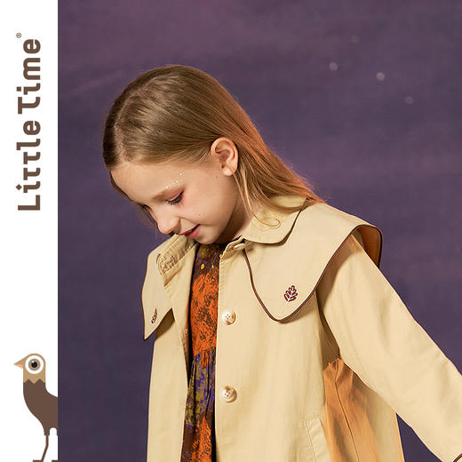 littletime女童中长款风衣 2021冬季新款简约绣花大翻领卡其外套 商品图3