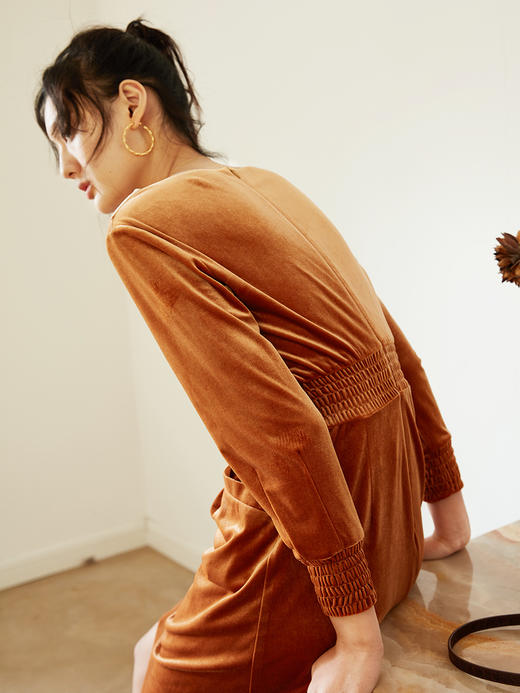 HeyDress焦糖色丝绒连衣裙女年会礼服裙秋法式复古高腰中长款裙子 商品图1