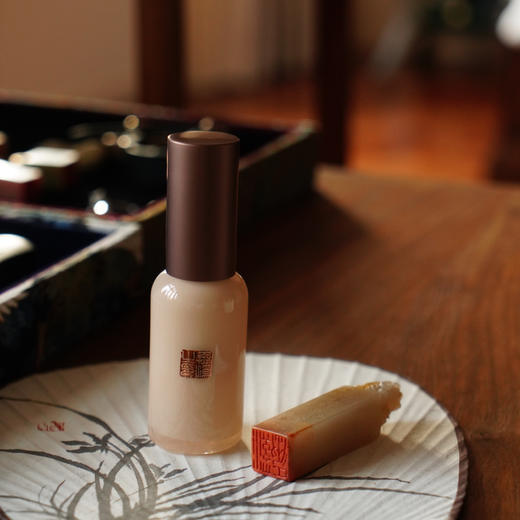 丞溪水漾亮肌精华养肤保湿隔离·素颜防晒35++ 商品图0