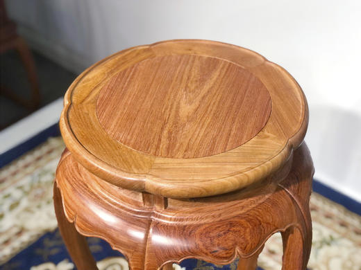 红桥红  家具严选  缅甸花梨（大果紫檀）【106五腿梅花式香几】 商品图3