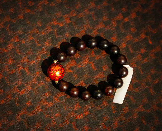 「小叶紫檀」漆珠圆珠手串 12mm 商品图0